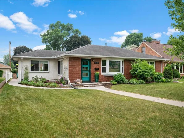 2524 Saint Anthony Blvd, Saint Anthony, MN 55418
