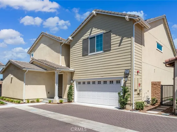 6992 Mallow Dr #4, Fontana, CA 92336