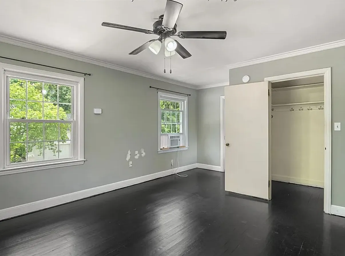 4 bed, 2592 sqft, $750 — Photo 2