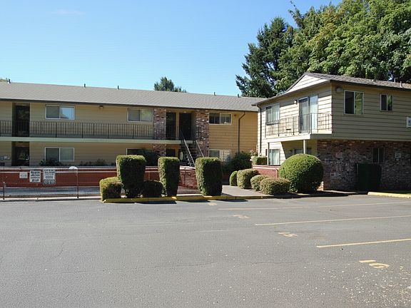 2nd image of 2020-2064 SE Salmon St #2052