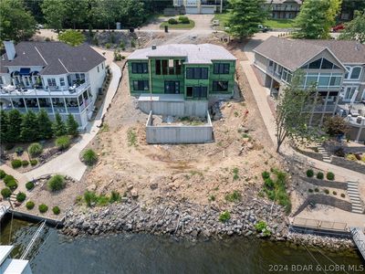 562 Grand View Dr, Sunrise Beach, MO, 65079
