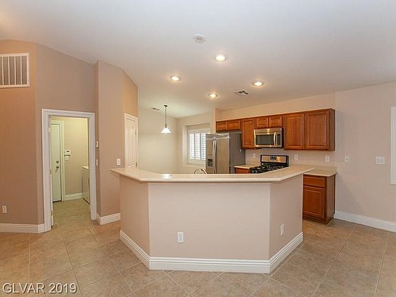 5th image of 6724 Yellowwood Cove St