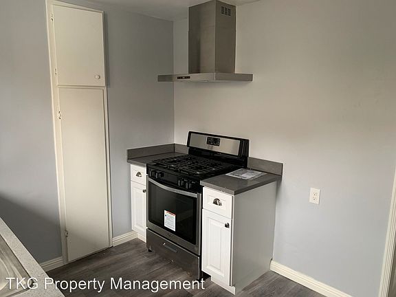 4th image of 888 S Anaheim Blvd APT 2