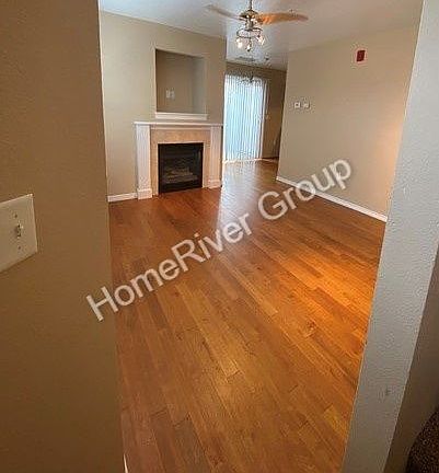 2nd image of 4009 Washington Ave APT 104