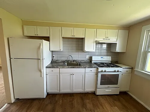 437 Midland Ave #7 Photo 1