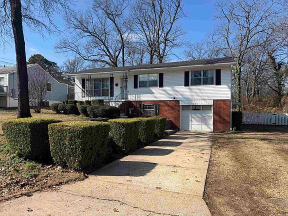 3rd image of 105 Glenora Ave