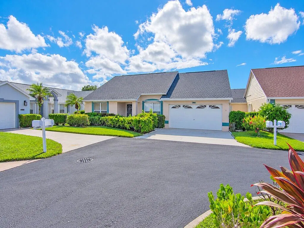 2 bed, 2.0 bath, 1710 sqft, $2,000 — Photo 2
