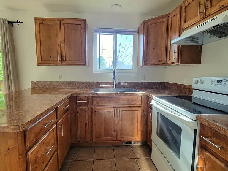 1779 N 550 W #A — Photo 4