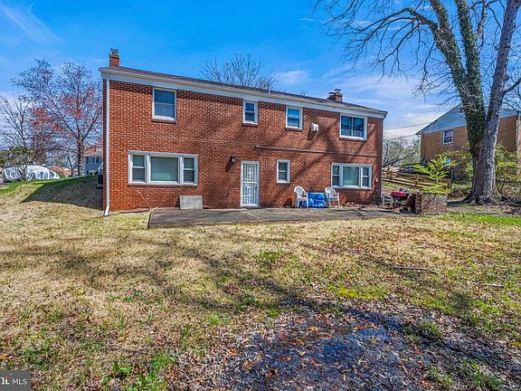 2nd image of 7303 Waldran Ave