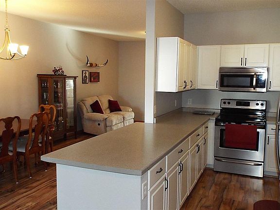 5th image of 805 Dublin Ct