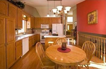 4th image of 1357 Creekside Cir