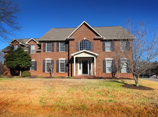 3418 Bridlebrooke Dr, Knoxville, TN 37938