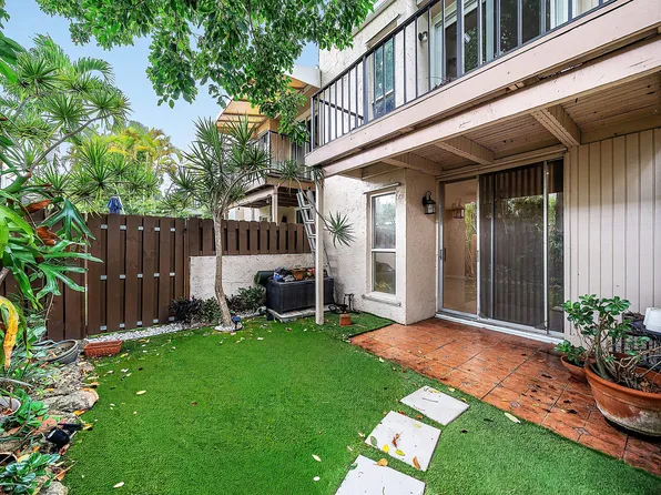 682 Kensington Place, Wilton Manors, FL 33305