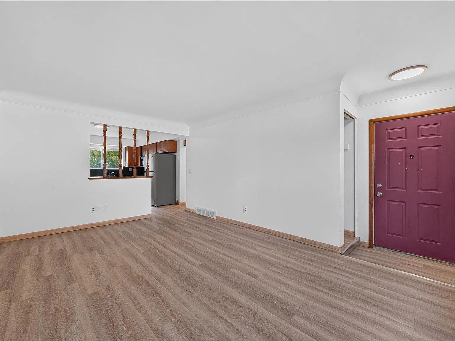 2 bed, 958 sqft, $1,400 — Photo 2