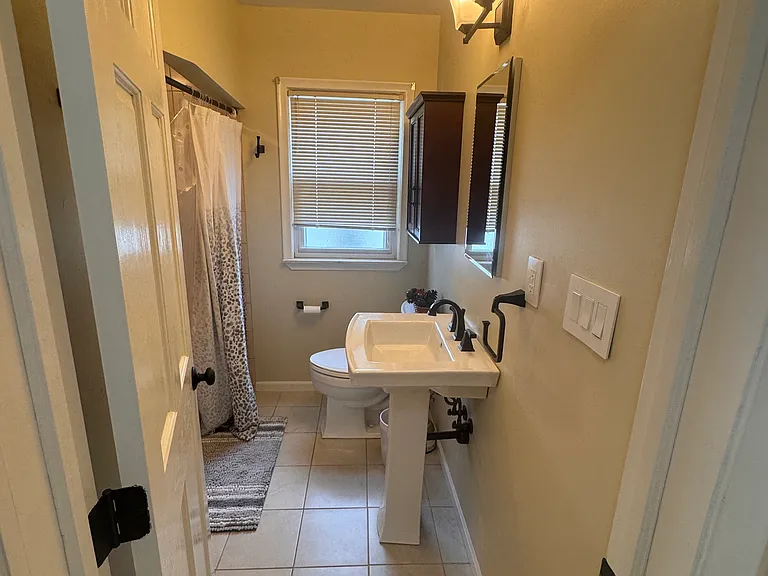 214 N Connecticut Ave — Photo 21