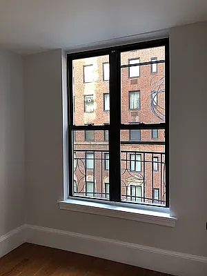 3rd image of 45 W 55th St #4E