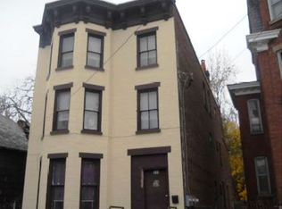 111 Chambers St, Newburgh, NY 12550