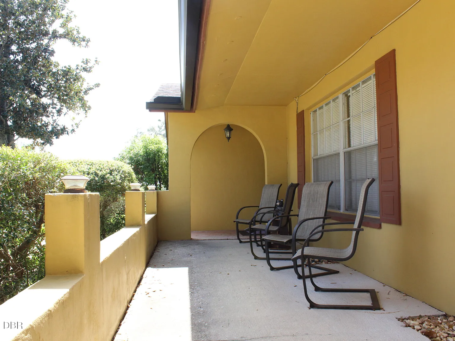 3 bed, 2.0 bath, 2295 sqft, $2,175 — Photo 2