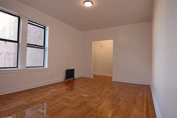 Rented by PMG Real Estate  | media 3