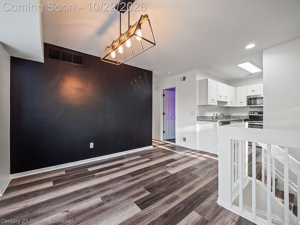 1348 S Main St, photo 8