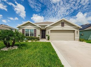 7851 Broad Pointe Dr, Zephyrhills, FL 33540