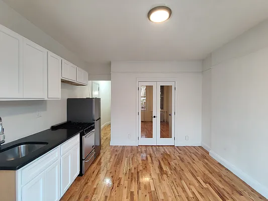 Rented by Signature Property Realty | media 5