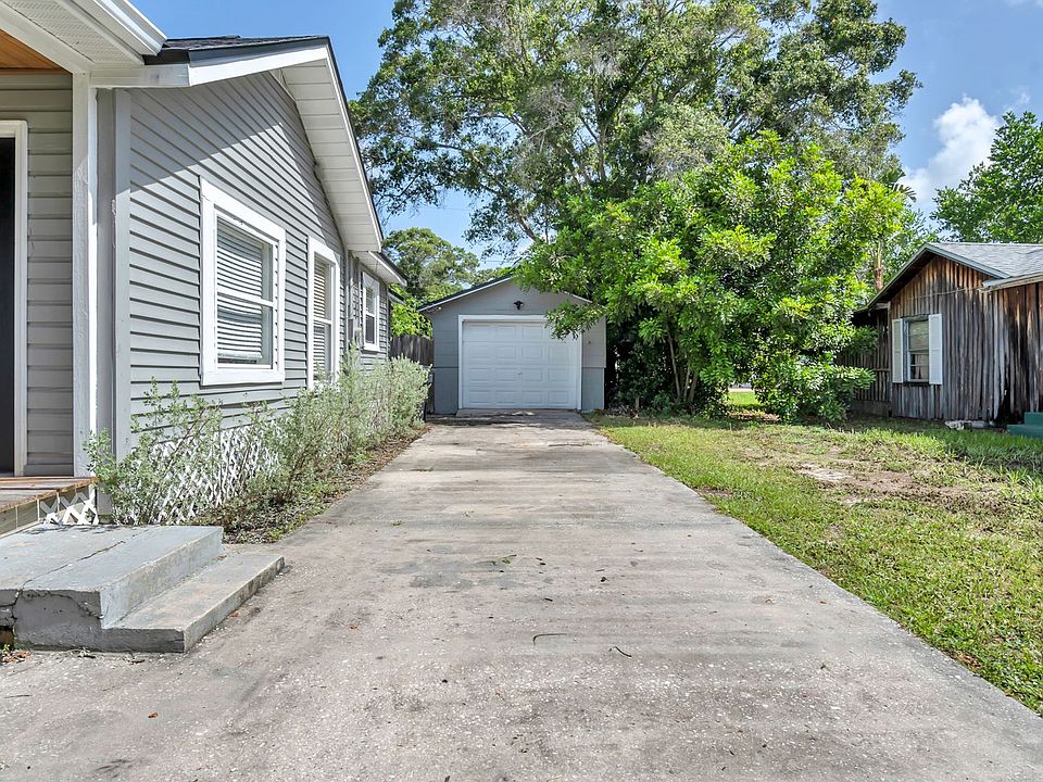 1st image of 3139 57th Ave N