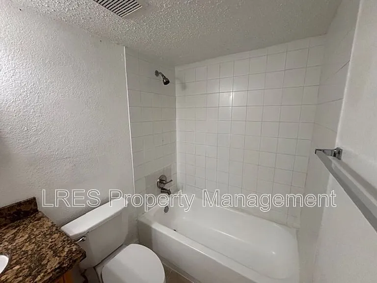4725 S Texas Ave #C — Photo 18