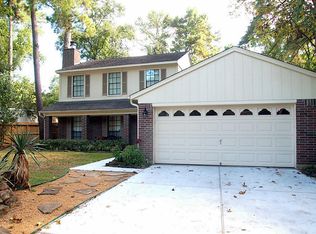 2822 Golden Leaf Dr, Humble, TX 77339