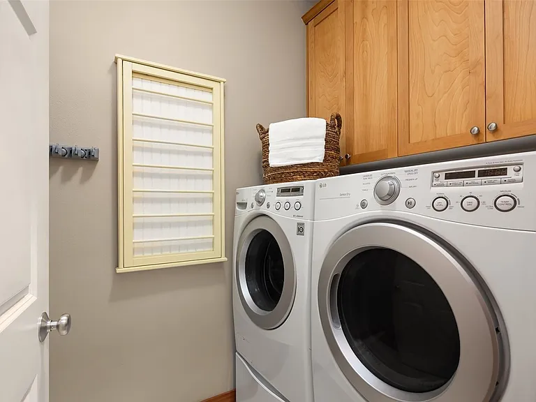 300 Wyatt Way NE #1 — Photo 17
