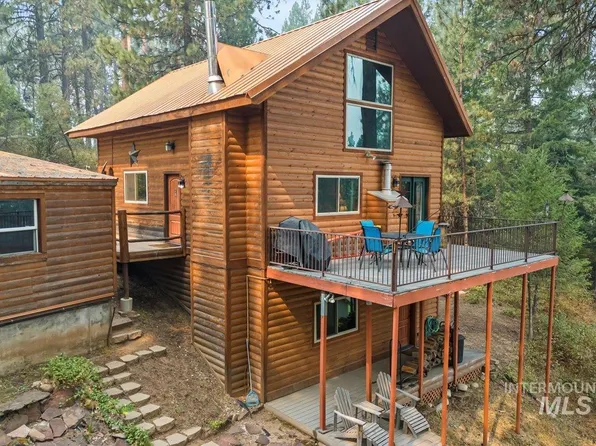 54 Rainbow Rdg, Garden Valley, ID 83622