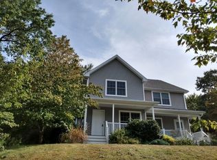 10 Palley Village Pl, Amherst, MA 01002