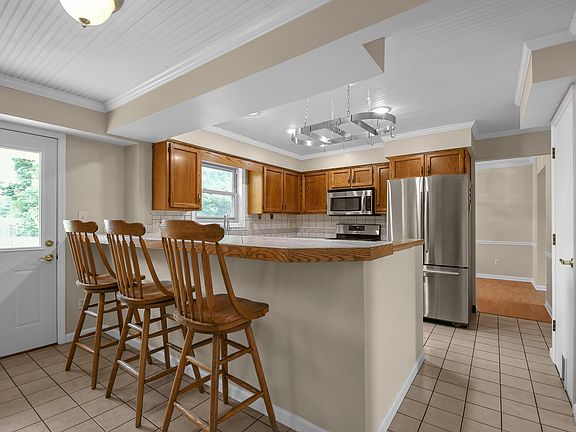 5th image of 12054 Twincreek Dr