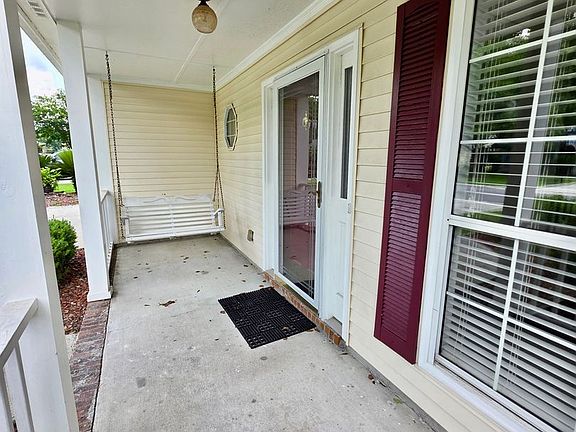 5th image of 212 Saint Awdry St