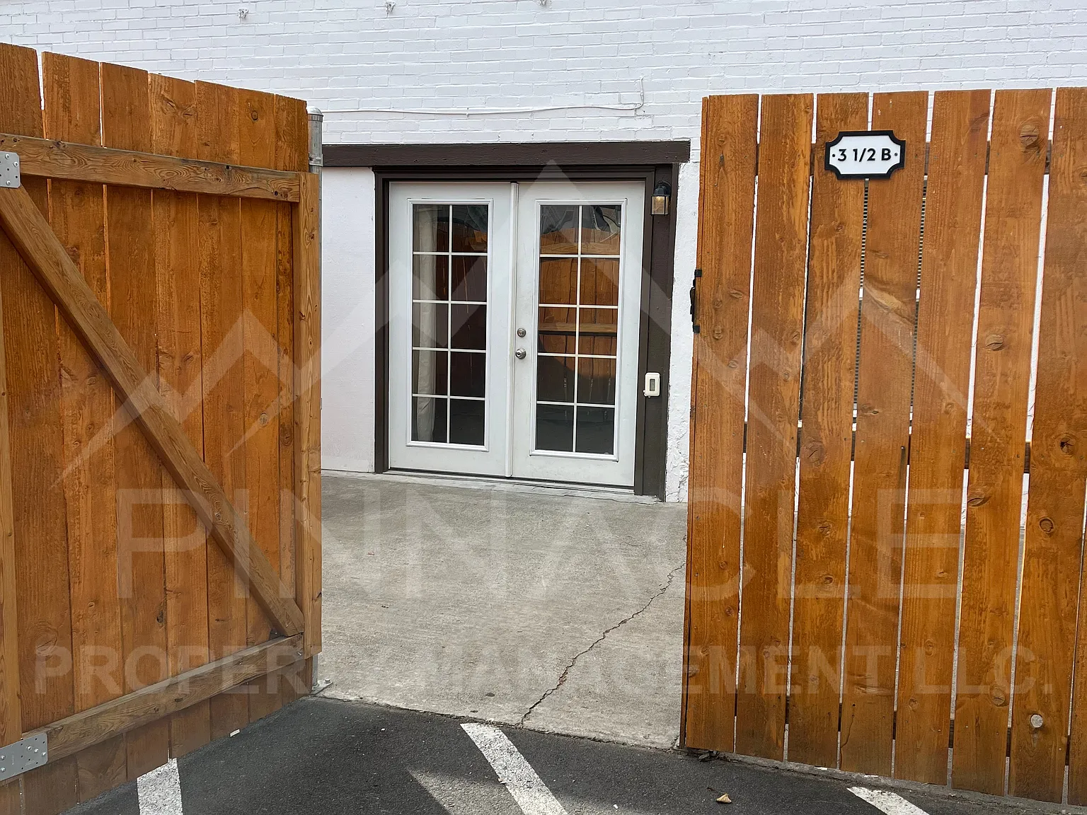 2 bed, 800 sqft, $1,000 — Photo 1
