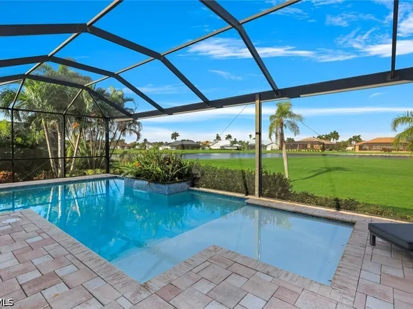 11899 King James Ct, Cape Coral, FL 33991