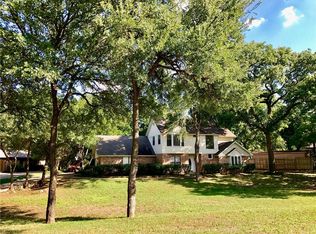 220 Willow Ridge Rd, Fort Worth, TX 76103
