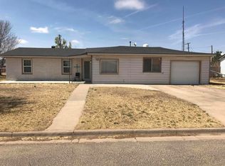 704 Avenue R, Sunray, TX 79086