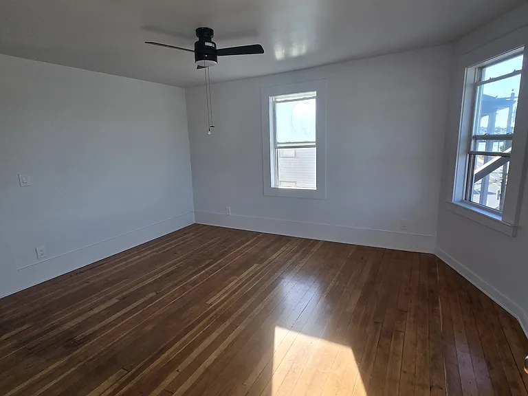 23 Howland Rd #3 — Photo 6