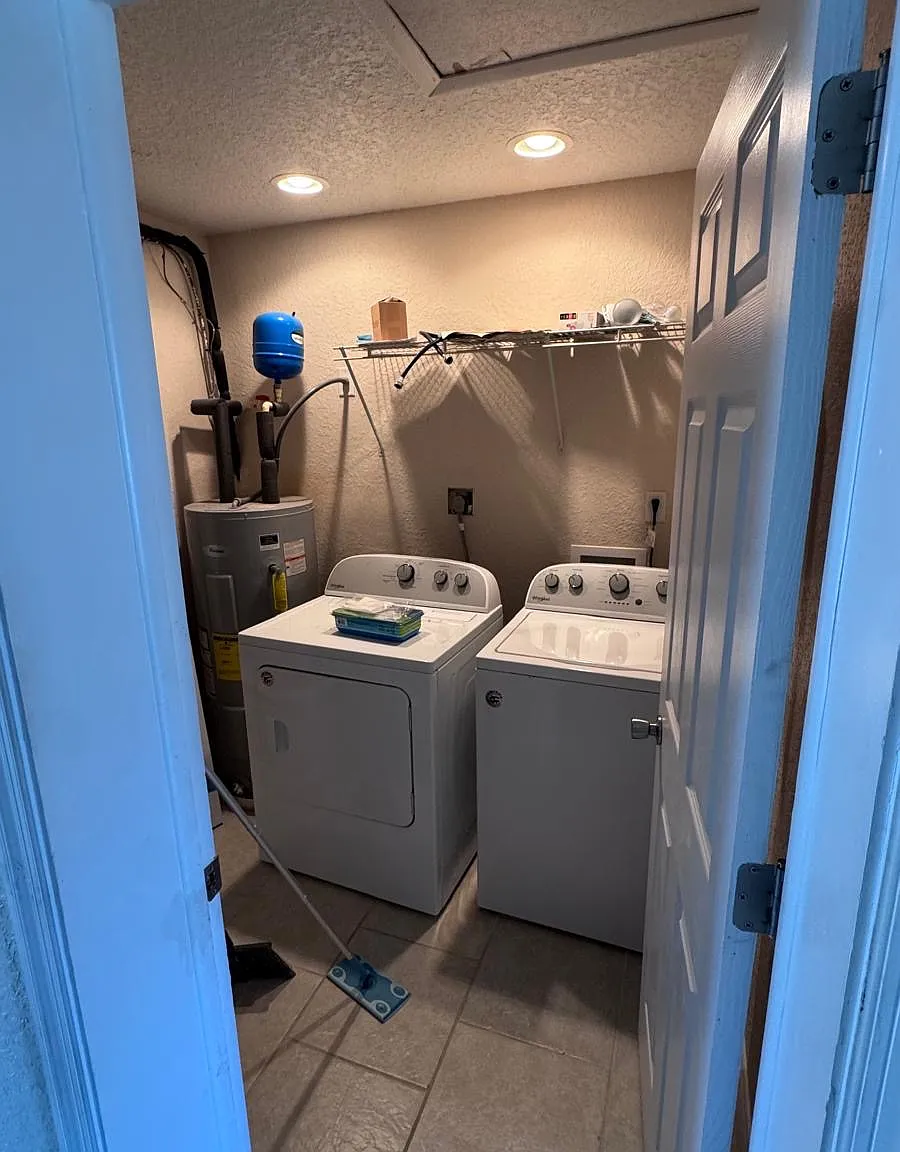 2 bed, $1,600 — Photo 2