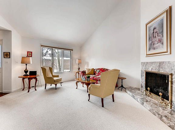 2nd image of 1626 E Avon Ct