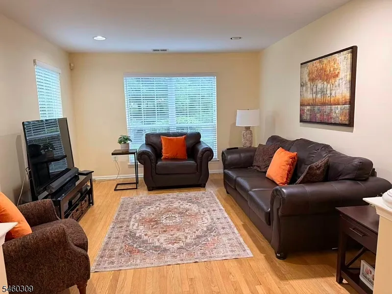 63 Dorchester Dr