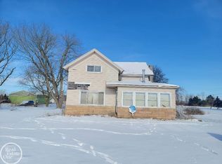 6362 Saint Clair Hwy, China, MI 48054