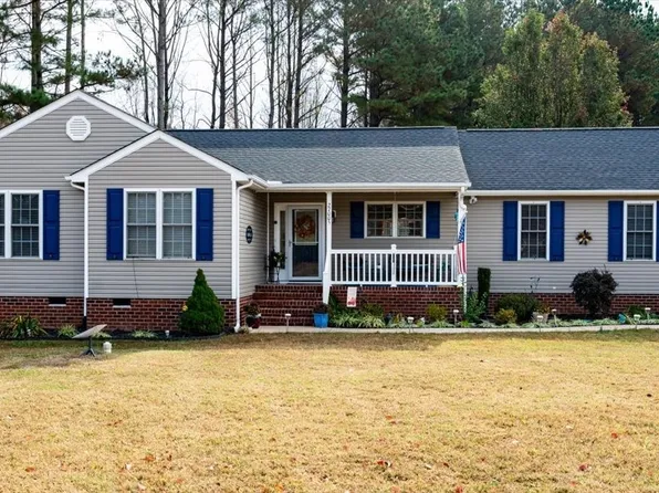 27005 Greenhead Dr, North Dinwiddie, VA 23805