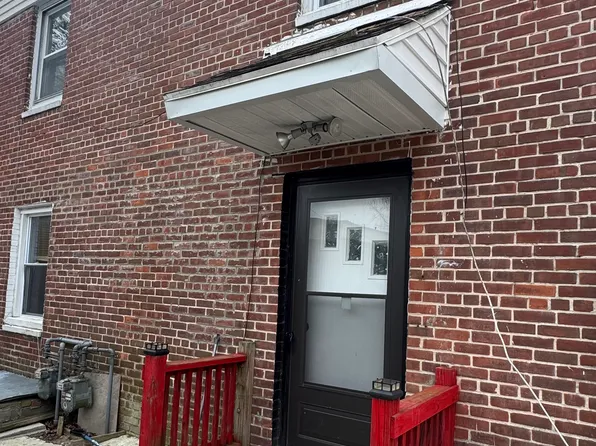 70 Wake St, Bridgeport, CT 06610