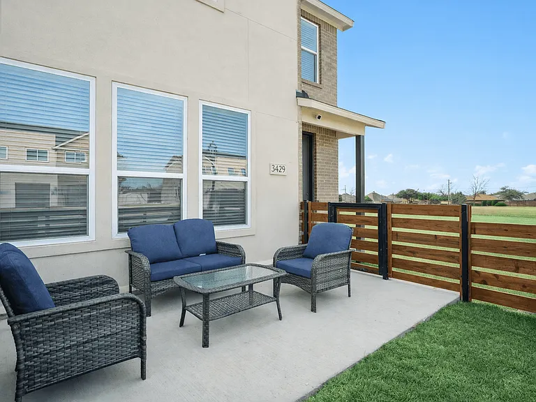 Townhomes at Sam Rayburn — Photo 21