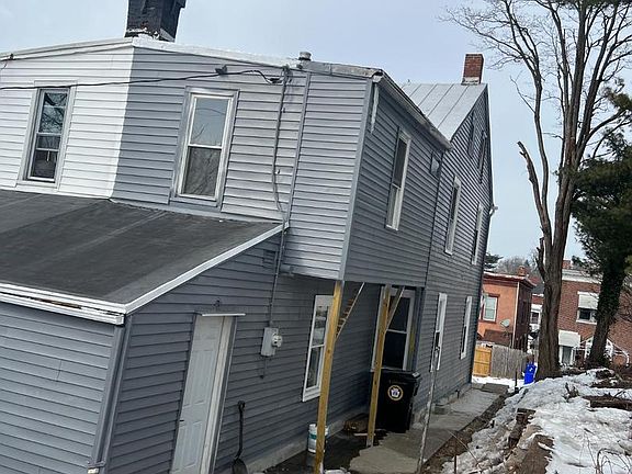 4th image of 1833 Rudy Rd