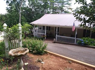 136 Barberry Pl, Helen, GA 30545