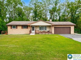 301 N Walnut St, Bath, PA 18014