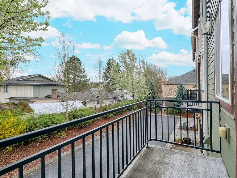 17098 Berkeley Ln — Photo 3